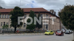Nije pao plafon u školi